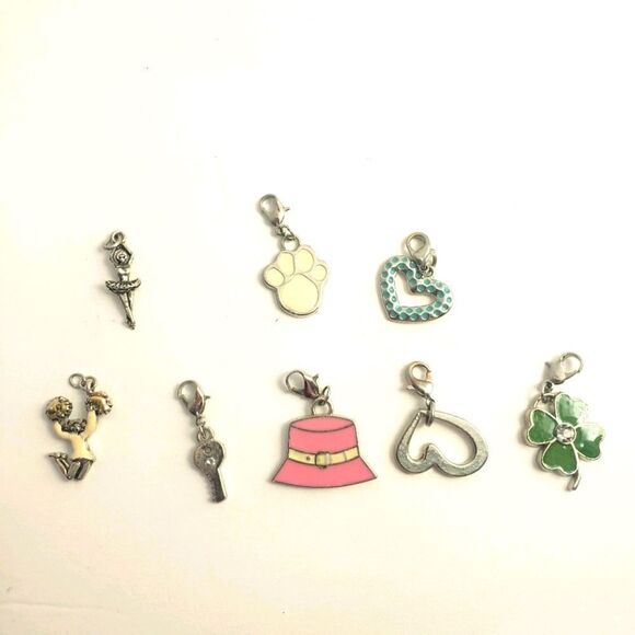 8 pcs charm set - Picture 1 of 1